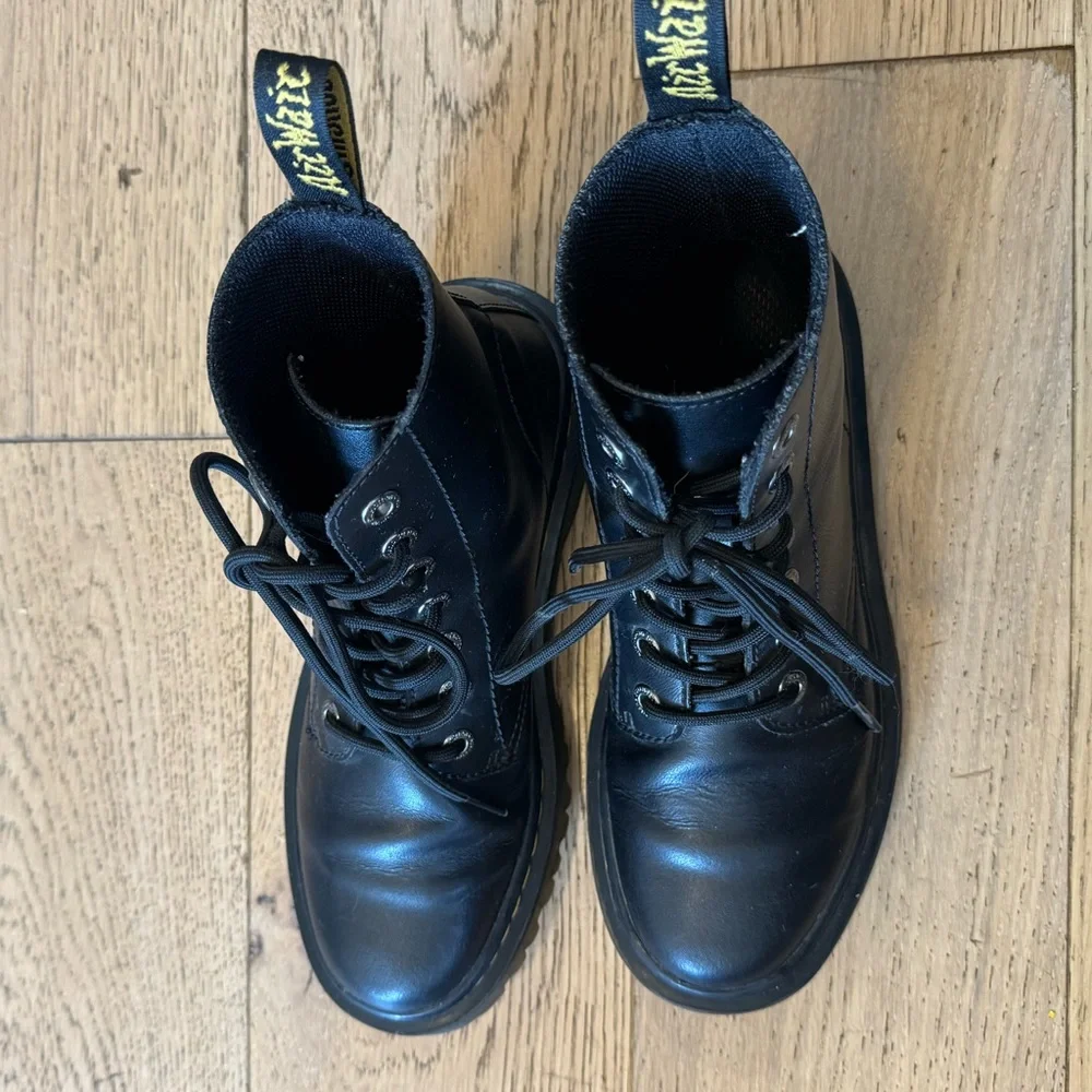 Dr. Martens Luana‎ Boots Black Leather Women’s Size 7